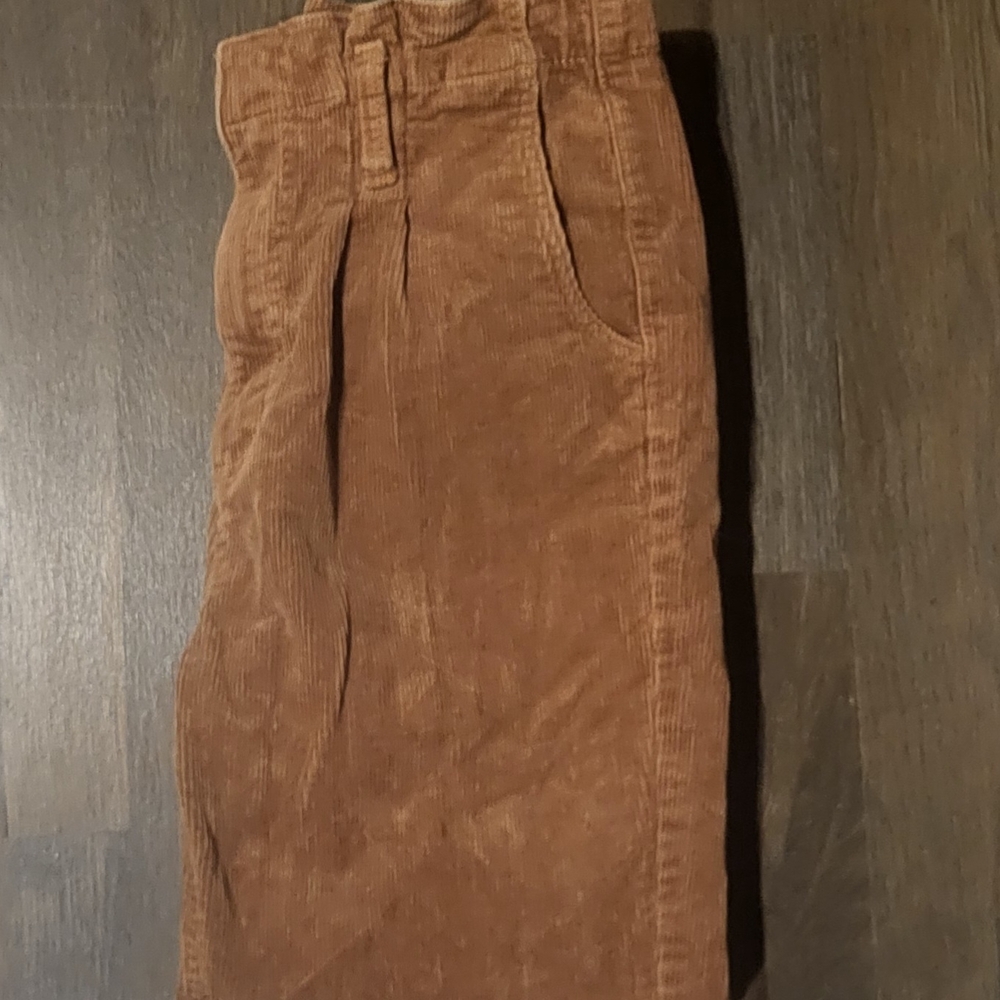 High-Waisted Brown Corduroy Pants with Pleats